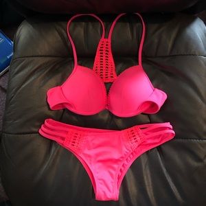 Victoria’s secret bathing suit